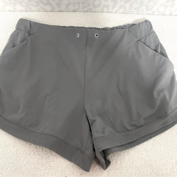 Avia Gray Size Large (12-14) Walking /Running Active Shorts Missing Drawstring - Picture 1 of 6